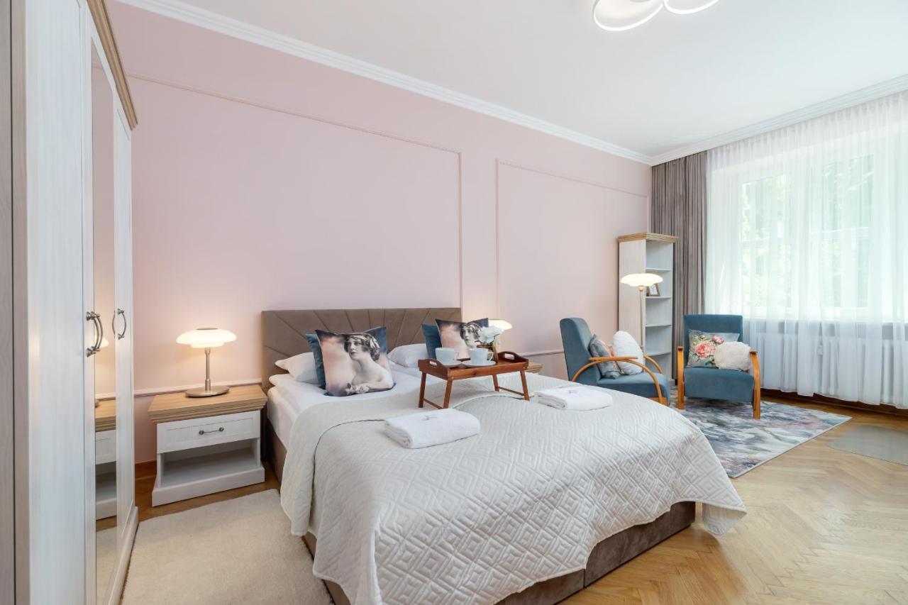 Luxurious & Unique Apartment Mickiewicza Cracow By Renters Prestige 克拉科夫 外观 照片