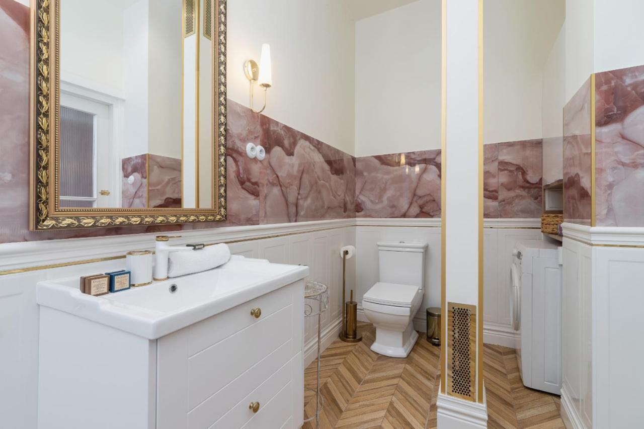 Luxurious & Unique Apartment Mickiewicza Cracow By Renters Prestige 克拉科夫 外观 照片