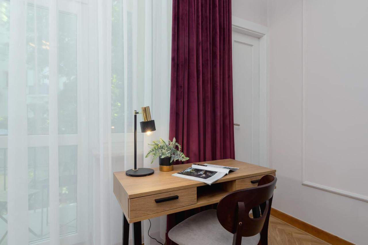 Luxurious & Unique Apartment Mickiewicza Cracow By Renters Prestige 克拉科夫 外观 照片