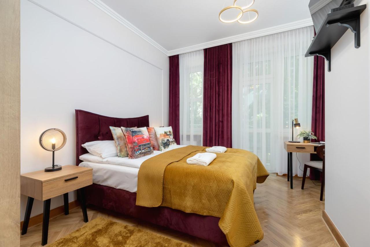 Luxurious & Unique Apartment Mickiewicza Cracow By Renters Prestige 克拉科夫 外观 照片