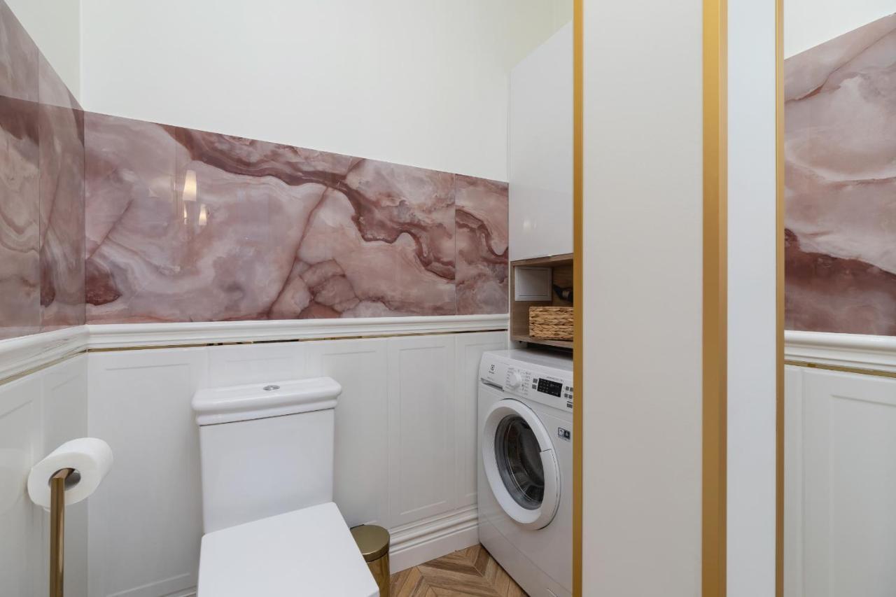 Luxurious & Unique Apartment Mickiewicza Cracow By Renters Prestige 克拉科夫 外观 照片